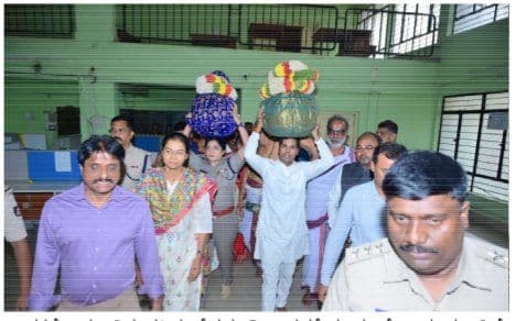 ಮೇಲುಕೋಟೆ ವೈರಮುಡಿ ಉತ್ಸವಕ್ಕೆ ಸಿದ್ಧತೆ: ಬಿಗಿ ಭದ್ರತೆಯಲ್ಲಿ ವೈರಮುಡಿ ರವಾನೆ